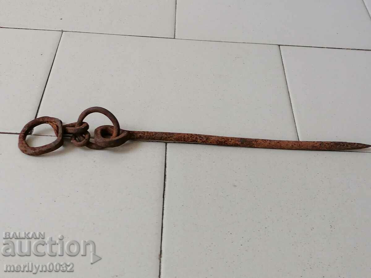 Zhegal παλιά γάιδαρο, ένα τεράστιο καρφί, σφυρήλατο σίδερο με τιμή 39.00 BGN | € 19.94 Zhegal παλιά γάιδαρο, ένα τεράστιο καρφί, σφυρήλατο σίδερο με τιμή 39.00 BGN | € 19.94