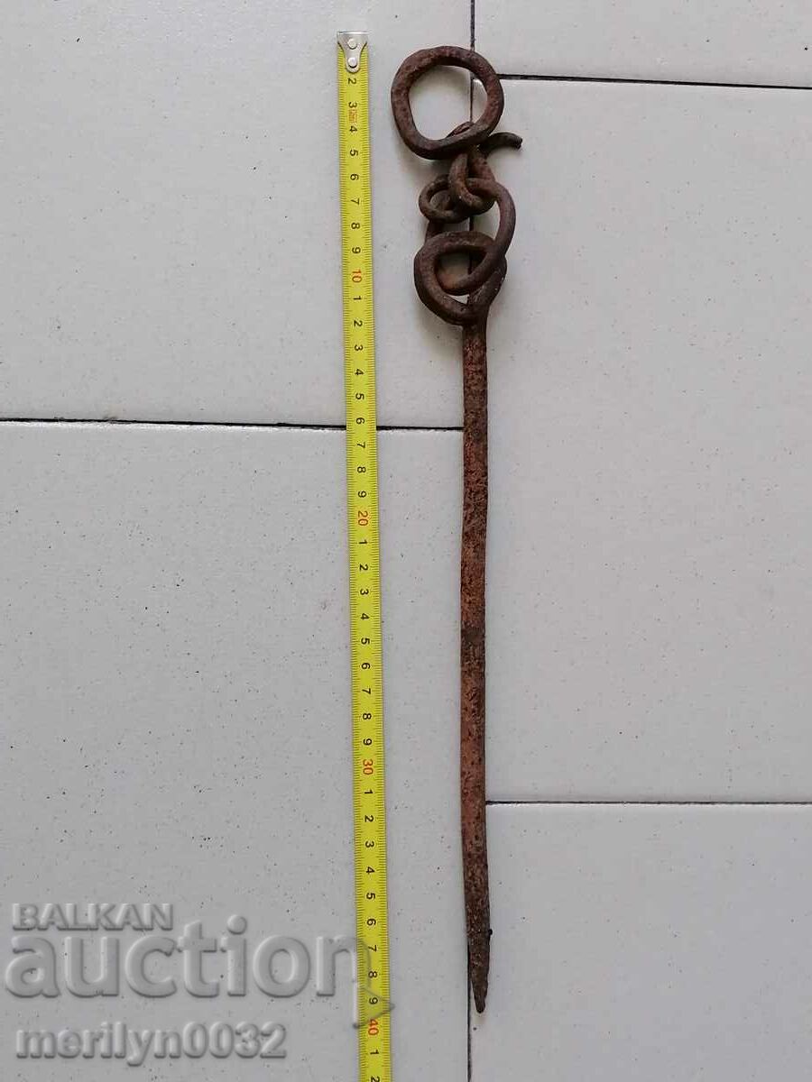 Δημοπρασία Zhegal παλιά γάιδαρο, ένα τεράστιο καρφί, σφυρήλατο σίδερο Δημοπρασία Zhegal παλιά γάιδαρο, ένα τεράστιο καρφί, σφυρήλατο σίδερο