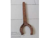 An old naval tool for horsehair heeling