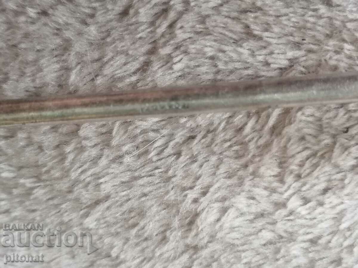 Licitație Suport pentru tacâmuri FRAGET placat cu argint antic Licitație Suport pentru tacâmuri FRAGET placat cu argint antic