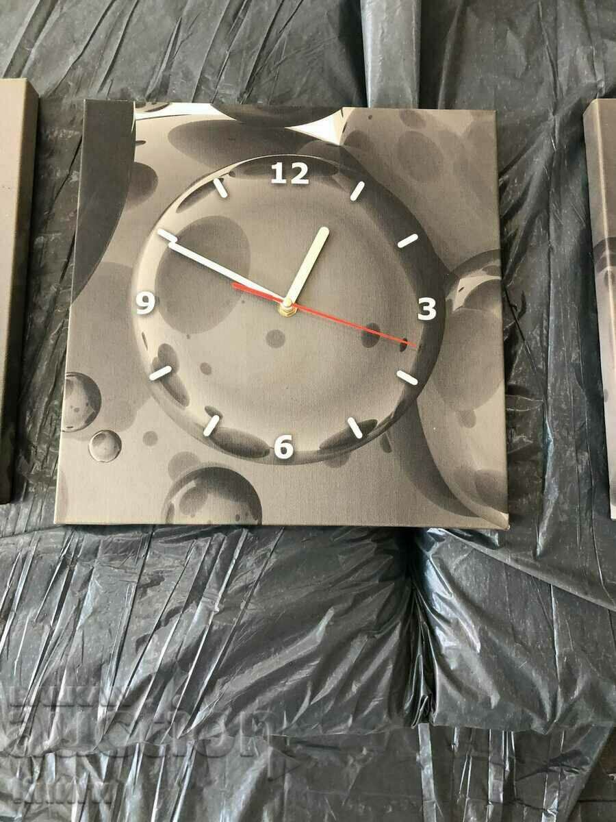 Clock with price 20.00 BGN | € 10.23