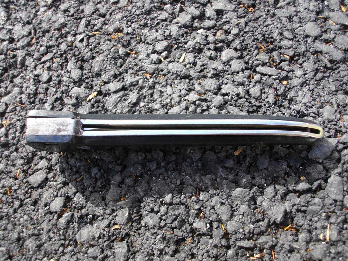 COLLECTOR'S AUTOMATIC KNIFE LEG - 7 COLLECTOR'S AUTOMATIC KNIFE LEG - 7