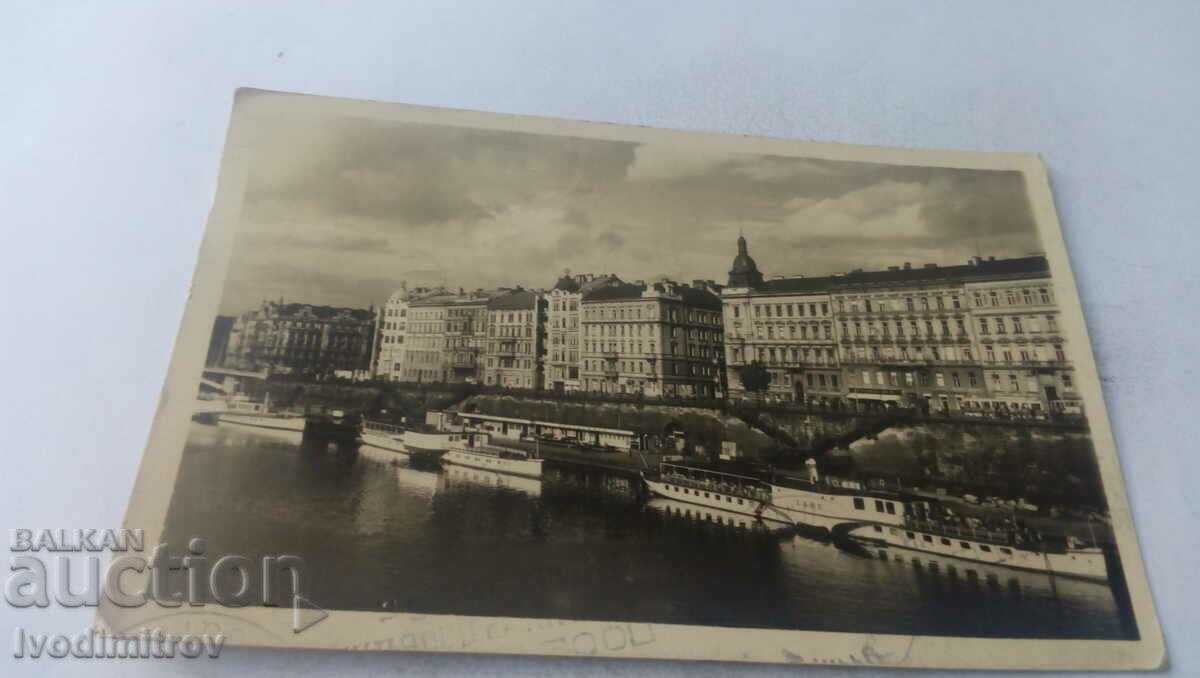 Postcard Praha Nabrezi Bedricha Engelse