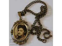 OLD PHOTO LOCKET.