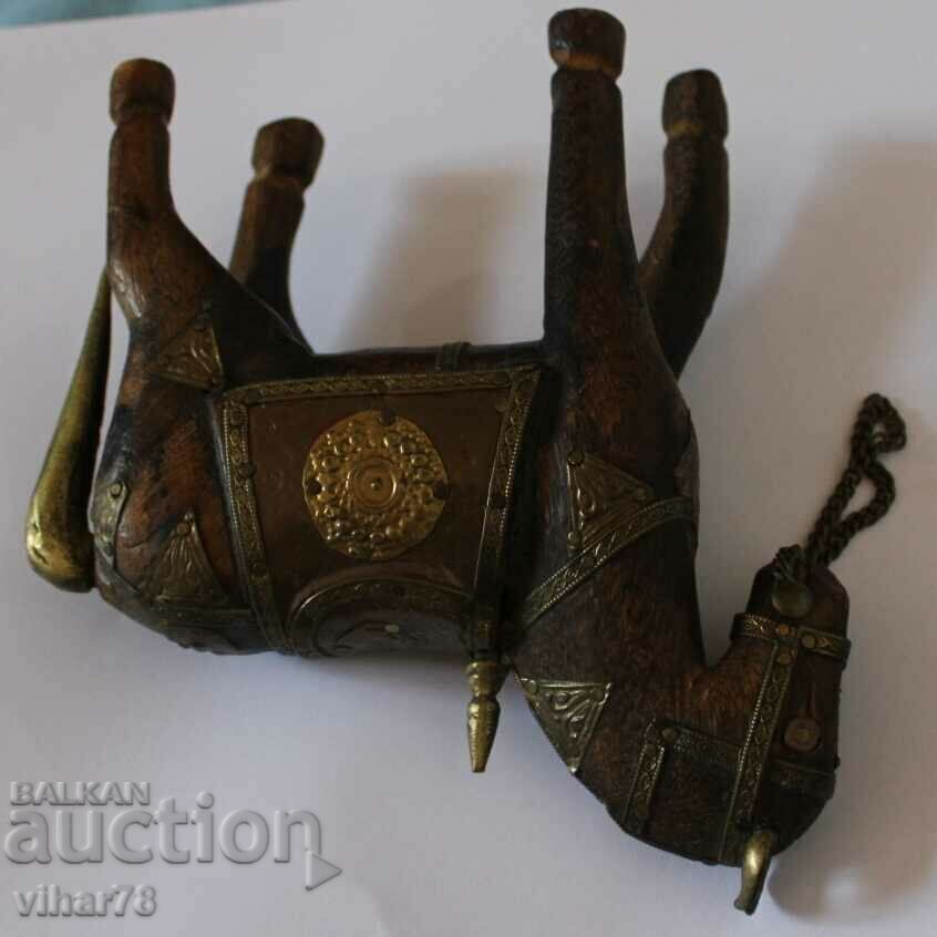 Auction WOODEN FIGURE HORSE Auction WOODEN FIGURE HORSE