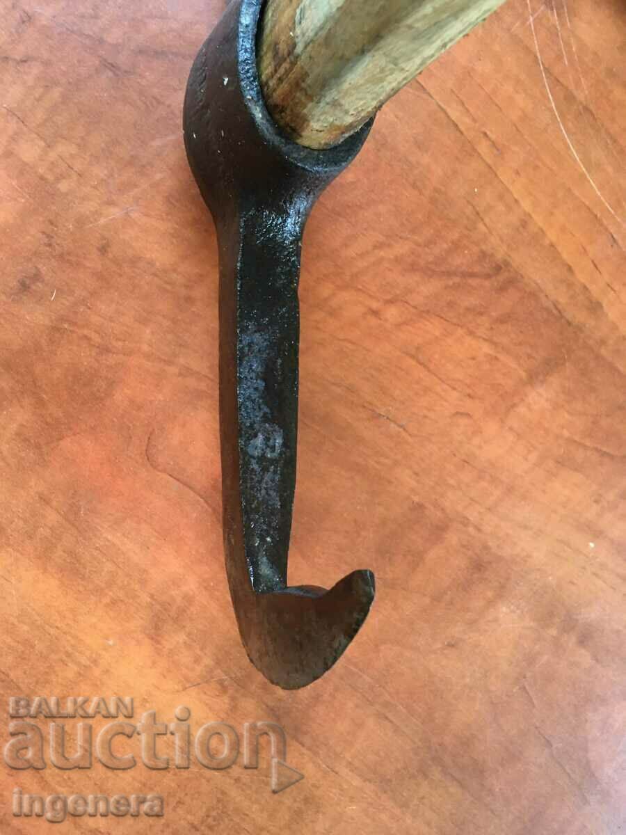 Delivery of PICK HEDGEHOG AX TOOL HANDLE Delivery of PICK HEDGEHOG AX TOOL HANDLE