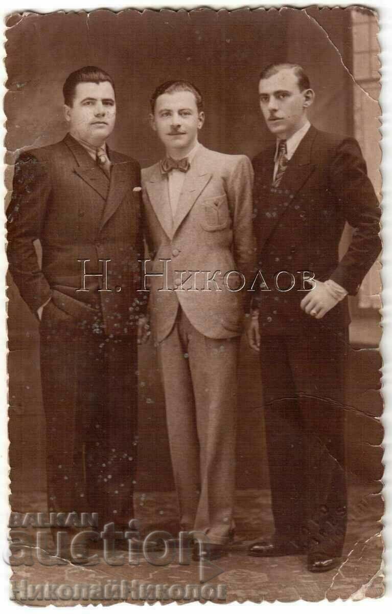 OLD PHOTO BULGARIAN EMIGRANTS ARGENTINA BUENOS AIRES B607