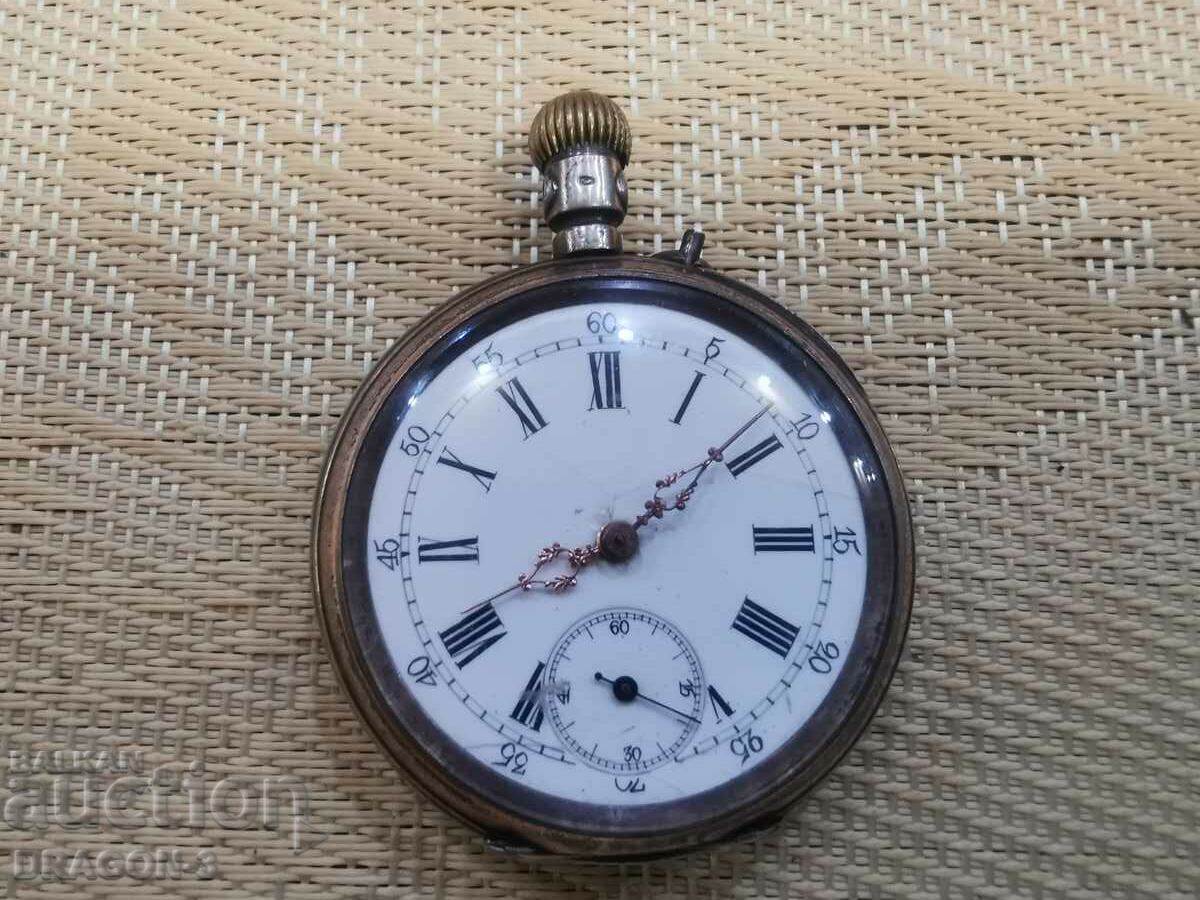 Старинен сребърен часовник