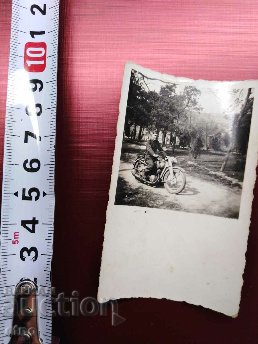 Delivery of OLD MILITARY ROYAL PHOTO-.MOTOR,MOTORS