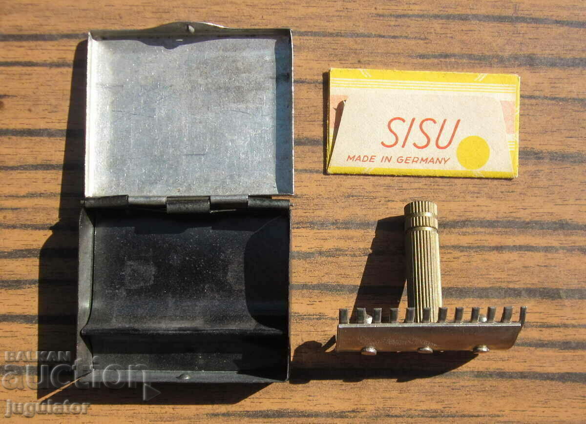 Auction  old vintage pocket folding razor with box