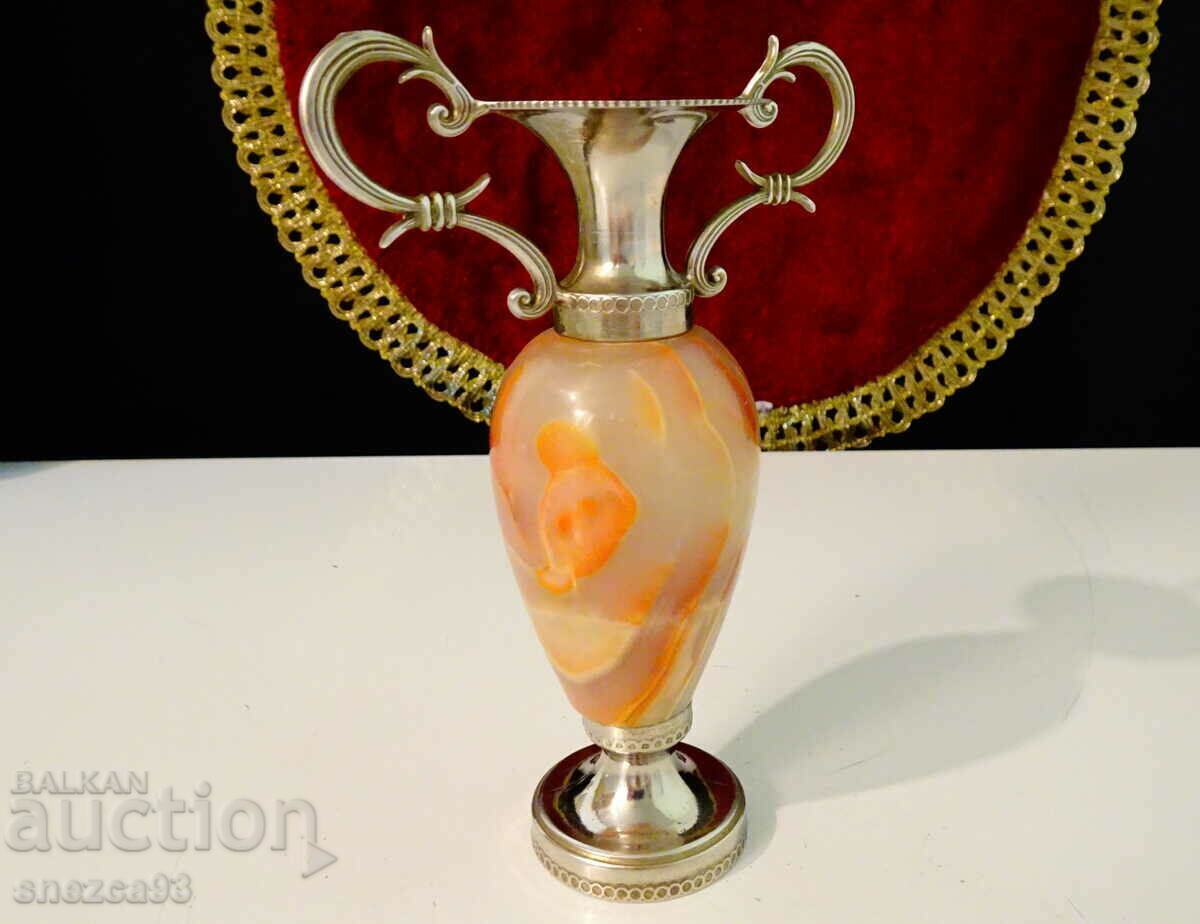Auction Silver-plated vase, amphora, onyx. Auction Silver-plated vase, amphora, onyx.