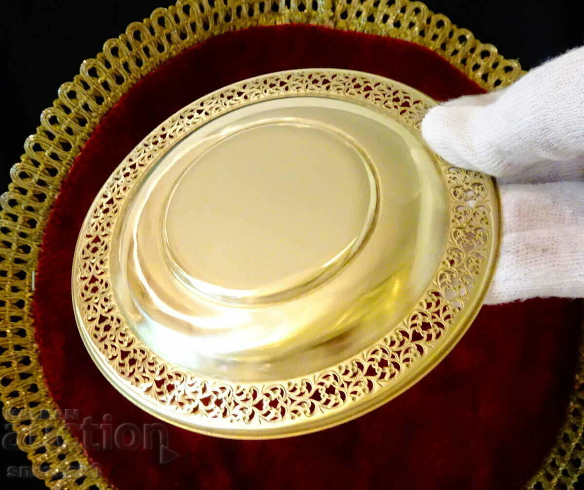 Auction Unique bronze plate with filigree, gilding Auction Unique bronze plate with filigree, gilding