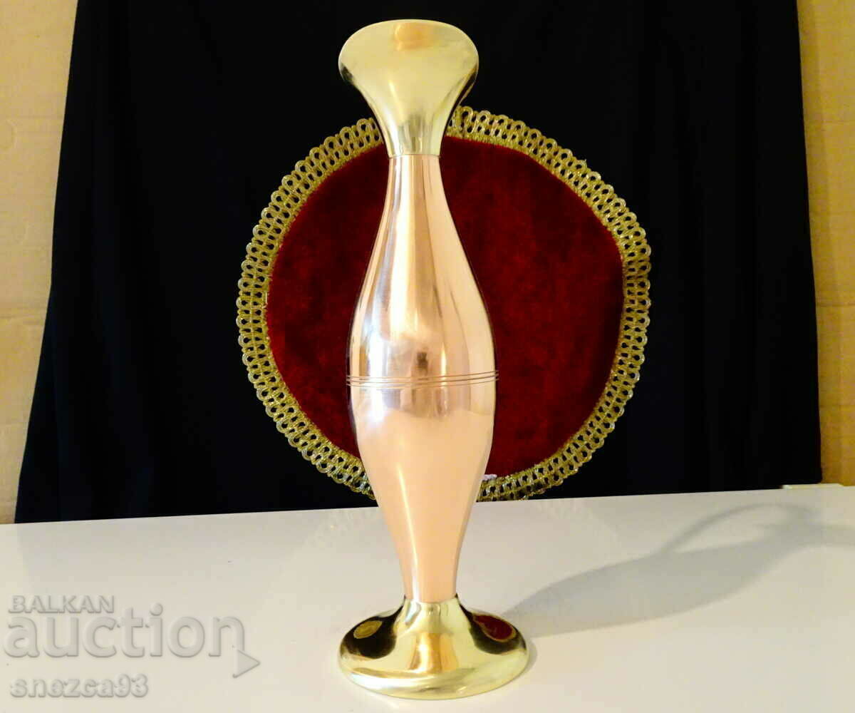 Copper wine jug Rembrandt Tiel, 25 cm with price 49.00 BGN | € 25.05 Copper wine jug Rembrandt Tiel, 25 cm with price 49.00 BGN | € 25.05