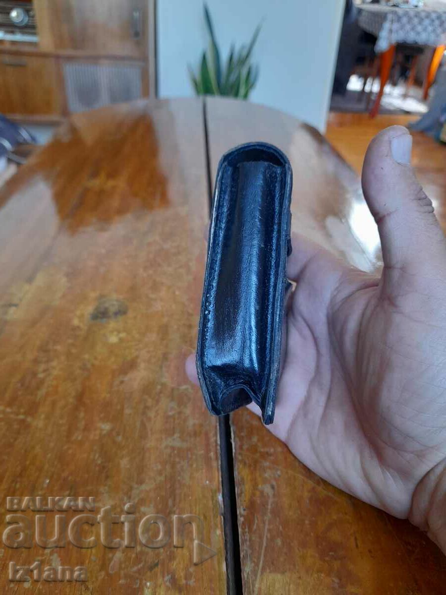 Old leather snuffbox for cigarettes, case with price 15.00 BGN | € 7.67 Old leather snuffbox for cigarettes, case with price 15.00 BGN | € 7.67