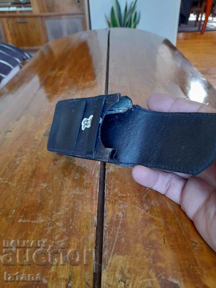 Delivery of Old leather snuffbox for cigarettes, case Delivery of Old leather snuffbox for cigarettes, case