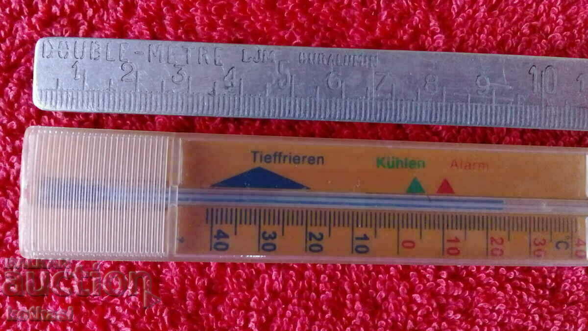 Old thermometer with price 10.50 BGN | € 5.37 Old thermometer with price 10.50 BGN | € 5.37