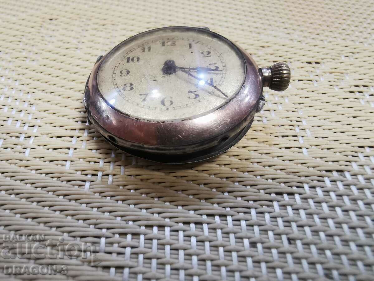 ασημένιο ρολόι με τιμή 35.00 BGN | € 17.90 ασημένιο ρολόι με τιμή 35.00 BGN | € 17.90