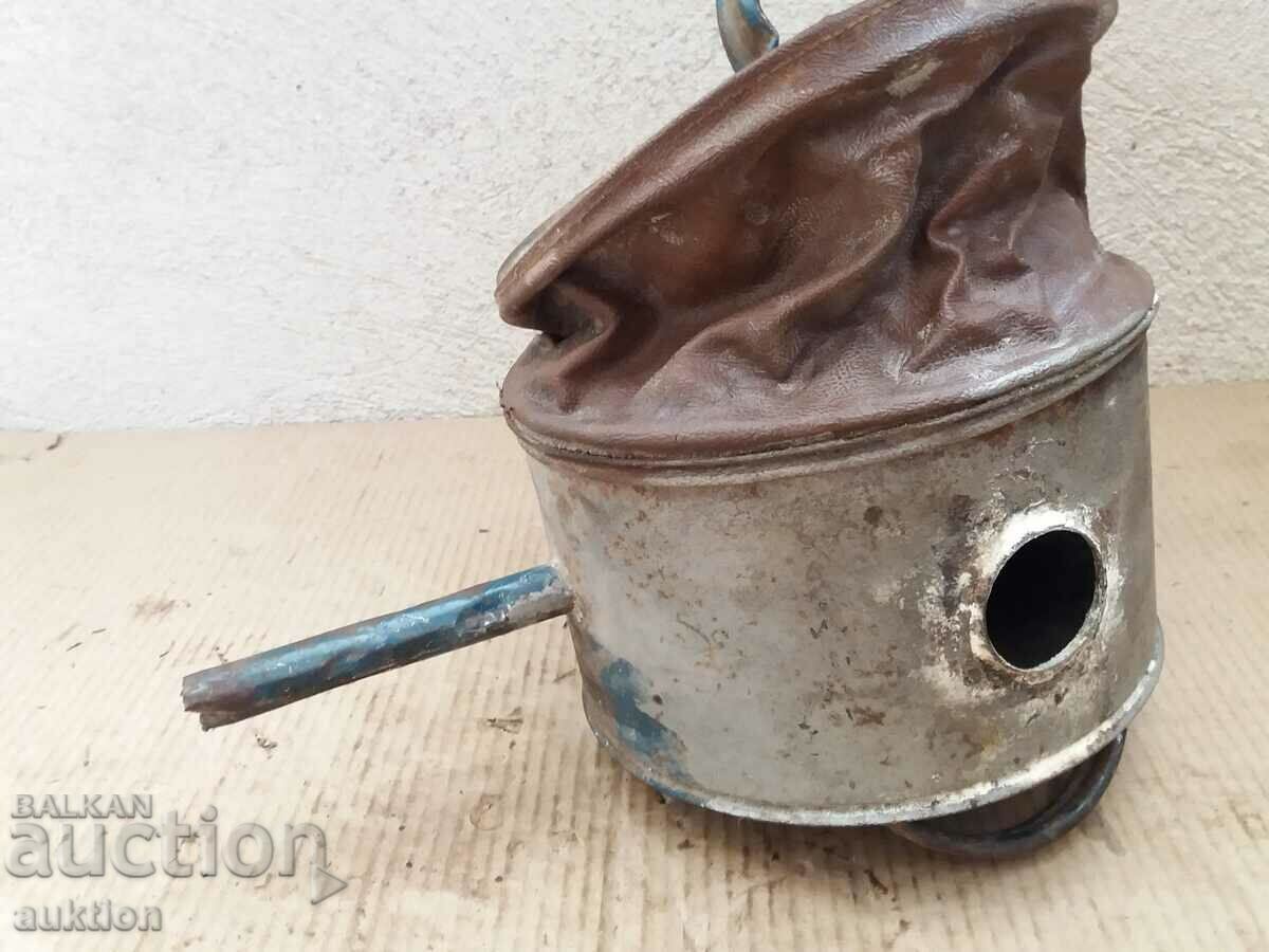 OLD SOLID BELLOWS ASMI BLOWING INSTRUMENT with price 11.99 BGN | € 6.13 OLD SOLID BELLOWS ASMI BLOWING INSTRUMENT with price 11.99 BGN | € 6.13