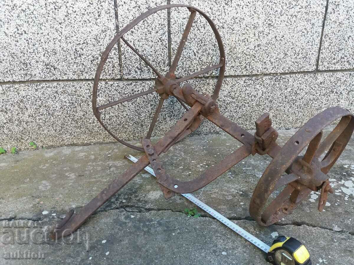 WROUGHT RENAISSANCE WHEEL FOR PLOW, PLOW SOLID VIENNA
