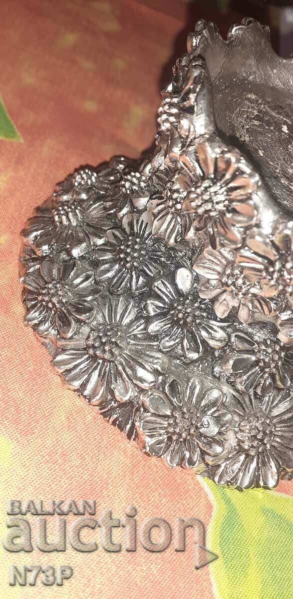 Auction BEAUTIFUL CANDLESTICK. BASE. BLOOMING. Auction BEAUTIFUL CANDLESTICK. BASE. BLOOMING.