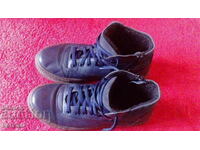 Old sports high shoes sneakers number 39