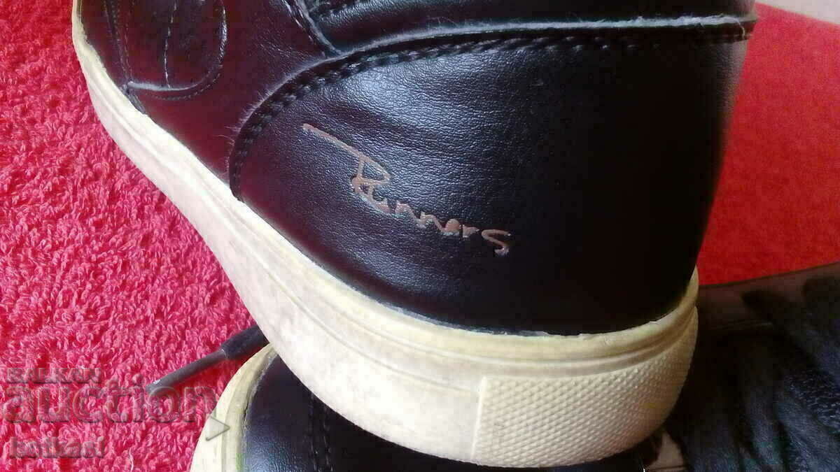 Old sports shoes sneakers number 37 runners - 5 Old sports shoes sneakers number 37 runners - 5