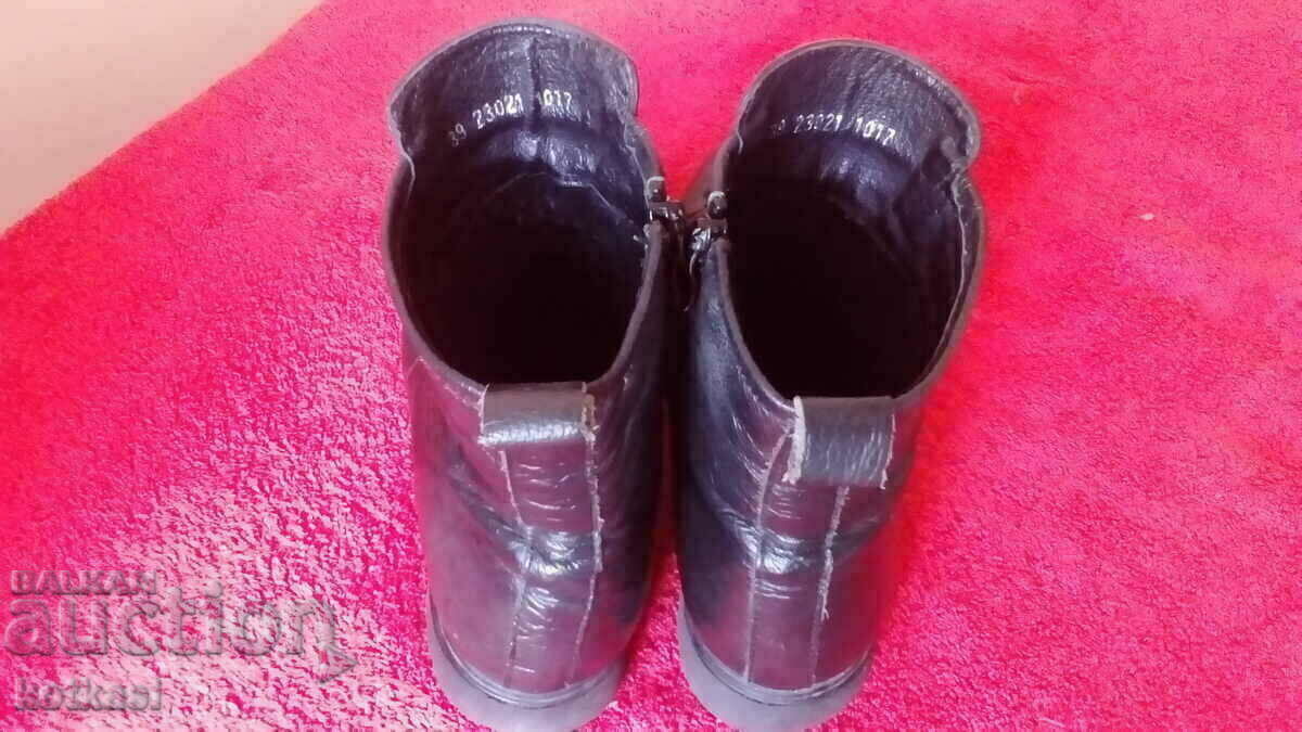 Δερμάτινα παπούτσια νούμερο 39 μποτάκια τύπου NEW TREND - 6 Δερμάτινα παπούτσια νούμερο 39 μποτάκια τύπου NEW TREND - 6