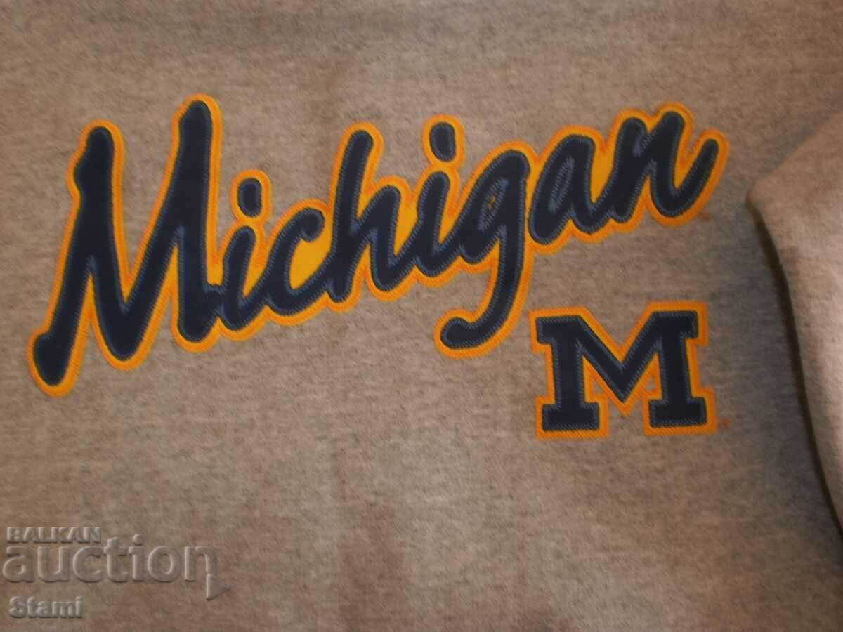 Auction Original MICHIGAN blouse number XL/18-20, height 164 Auction Original MICHIGAN blouse number XL/18-20, height 164