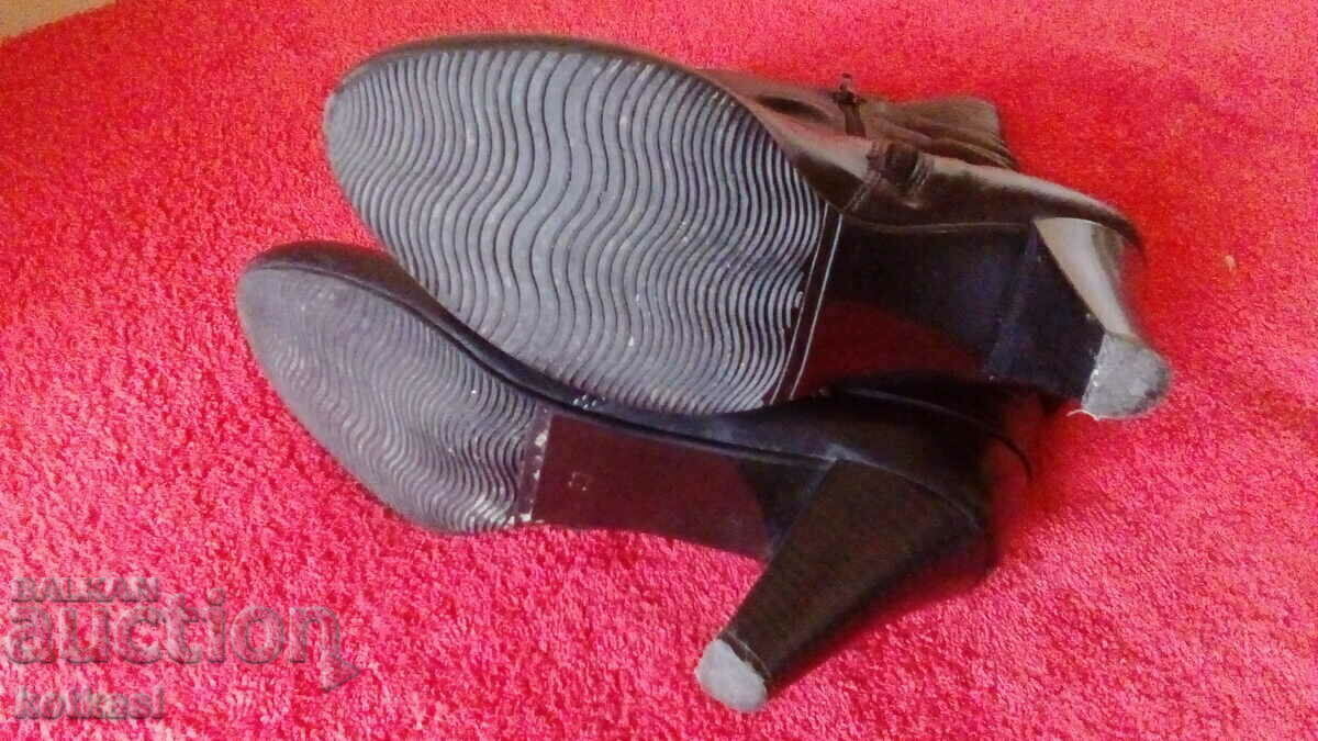 Women's leather boots heel number 39 - 7 Women's leather boots heel number 39 - 7