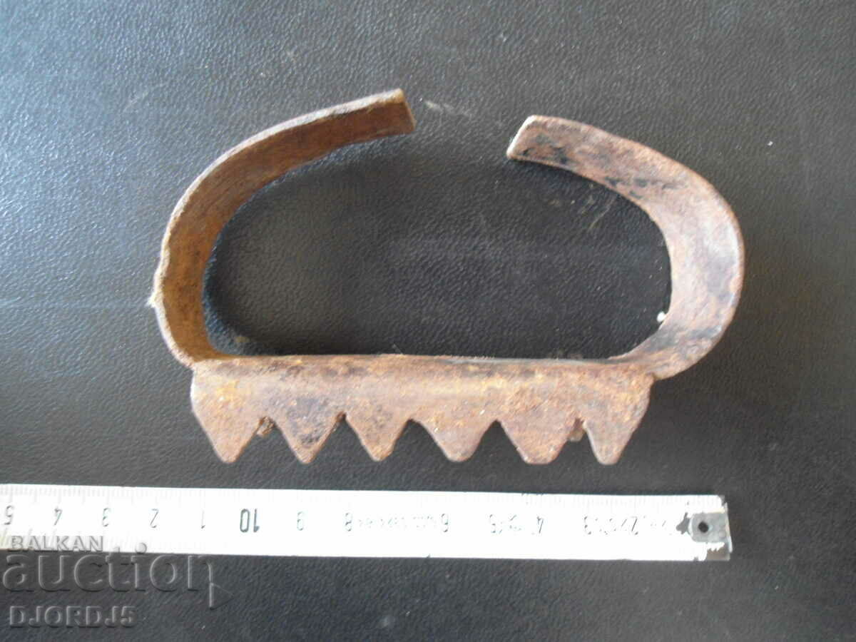 Auction An old grain nurse Auction An old grain nurse