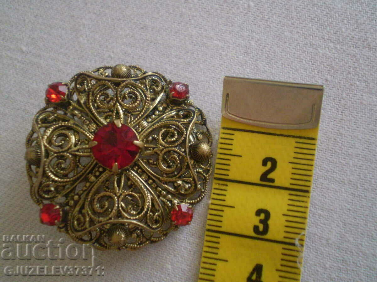 Παράδοση Ορειχάλκινο κρύσταλλο Old Ladies Brooch Παράδοση Ορειχάλκινο κρύσταλλο Old Ladies Brooch