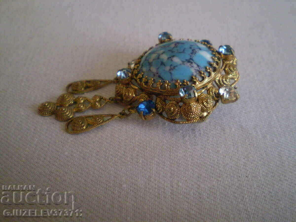 Auction  Vintage Women's Brooch with Murano GLASS