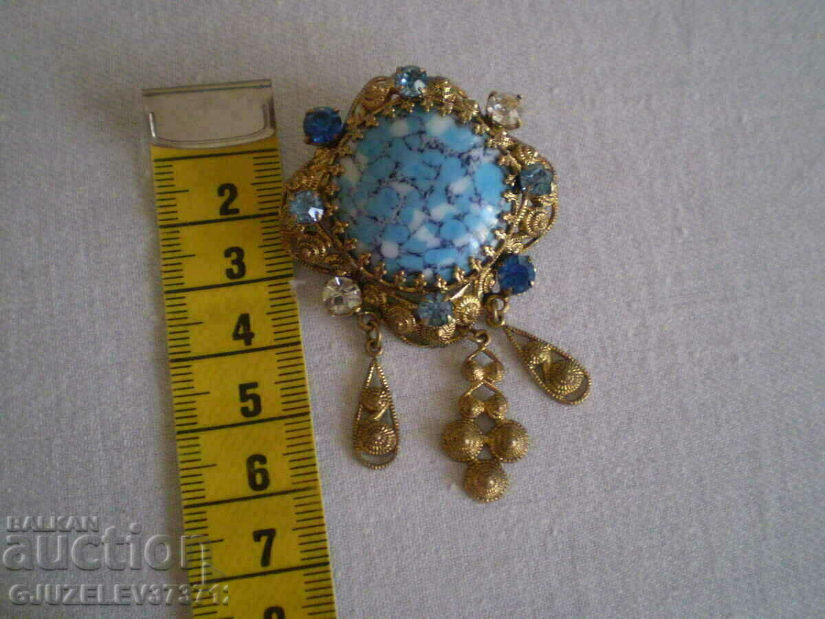Delivery of Vintage Women's Brooch with Murano GLASS