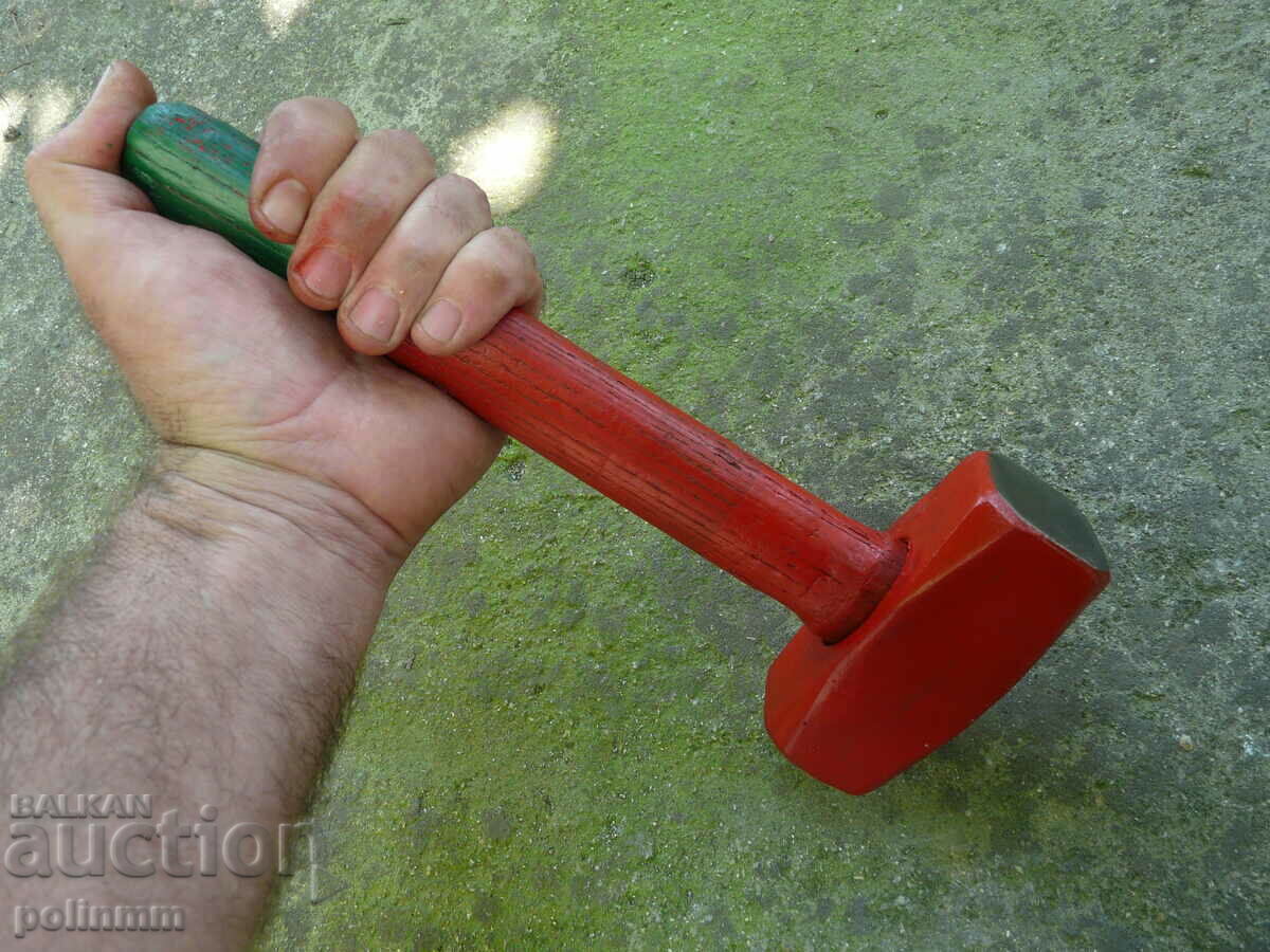 Delivery of Old Italian hammer - KAPRIOL Delivery of Old Italian hammer - KAPRIOL