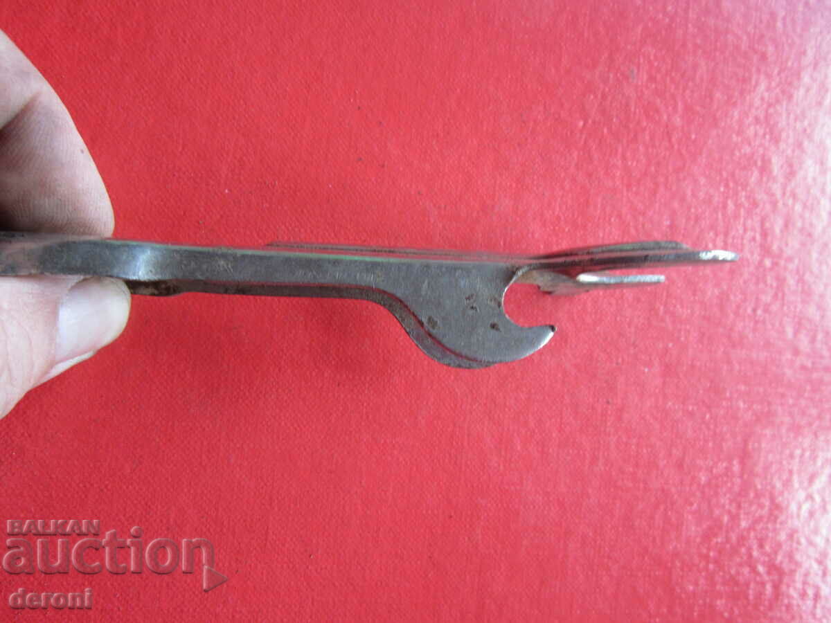 Soca opener marked with price 5.00 BGN | € 2.56 Soca opener marked with price 5.00 BGN | € 2.56