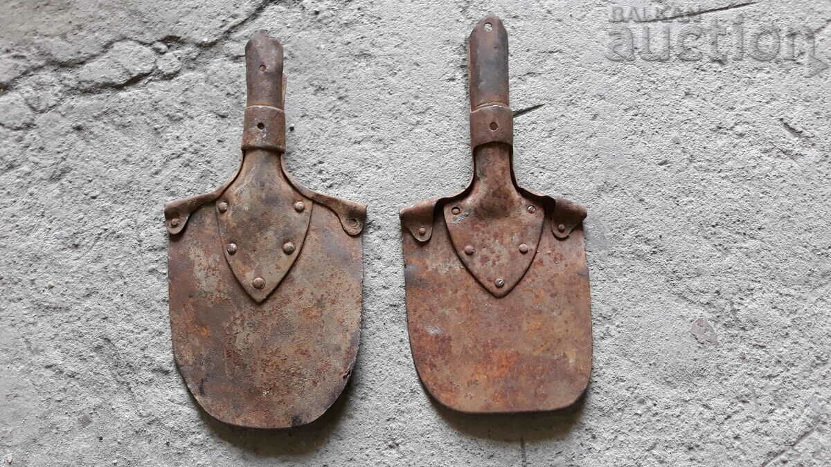 Delivery of lot two antique shovels Kingdom of Bulgaria WW1 WWI Delivery of lot two antique shovels Kingdom of Bulgaria WW1 WWI