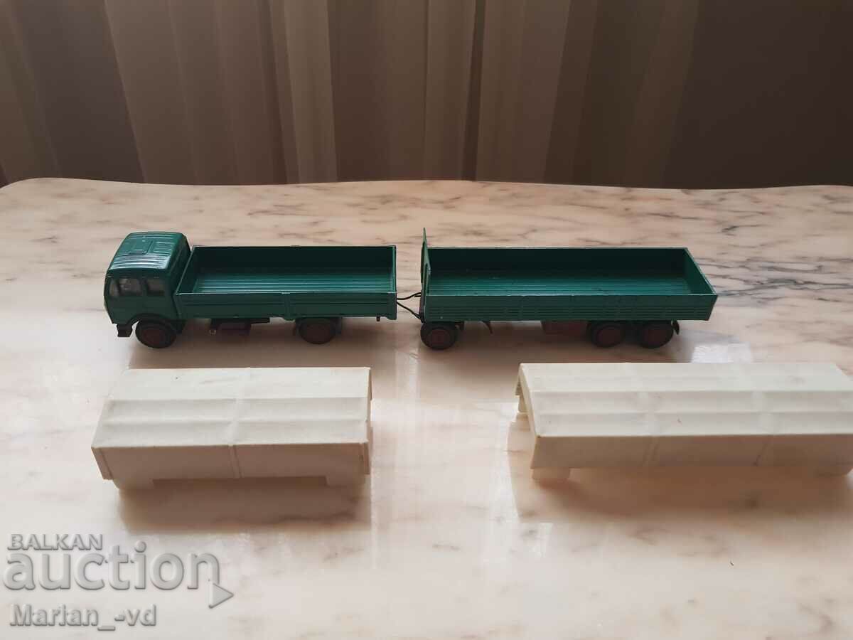 Delivery of Old truck NZG Modelle West Germany 1:50 Mercedes Benz