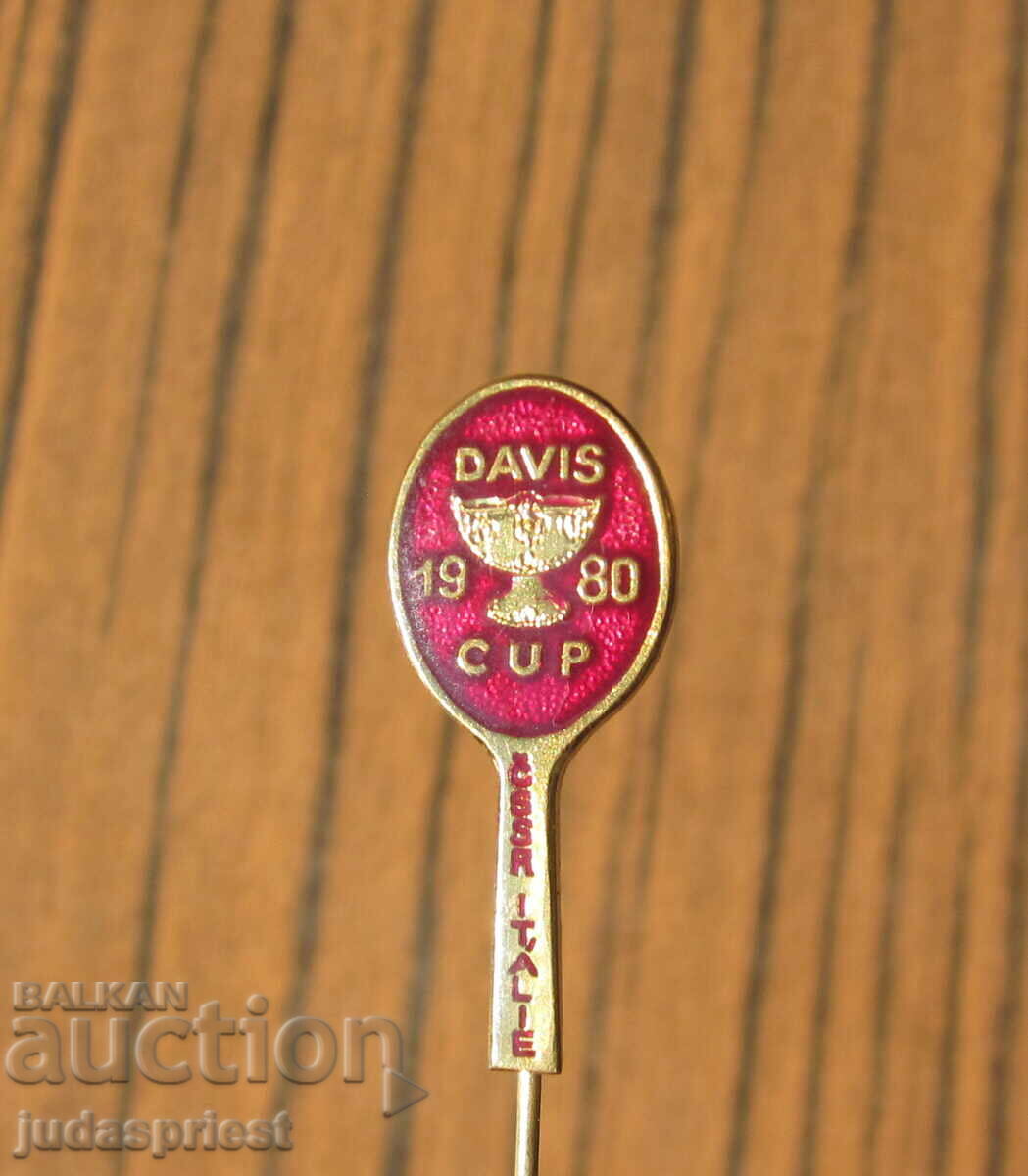1980 Davis Cup tennis court badge sports badge
