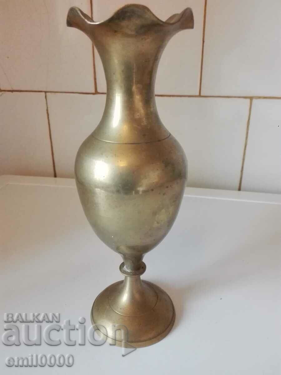 Brass vase. with price 24.99 BGN | € 12.78