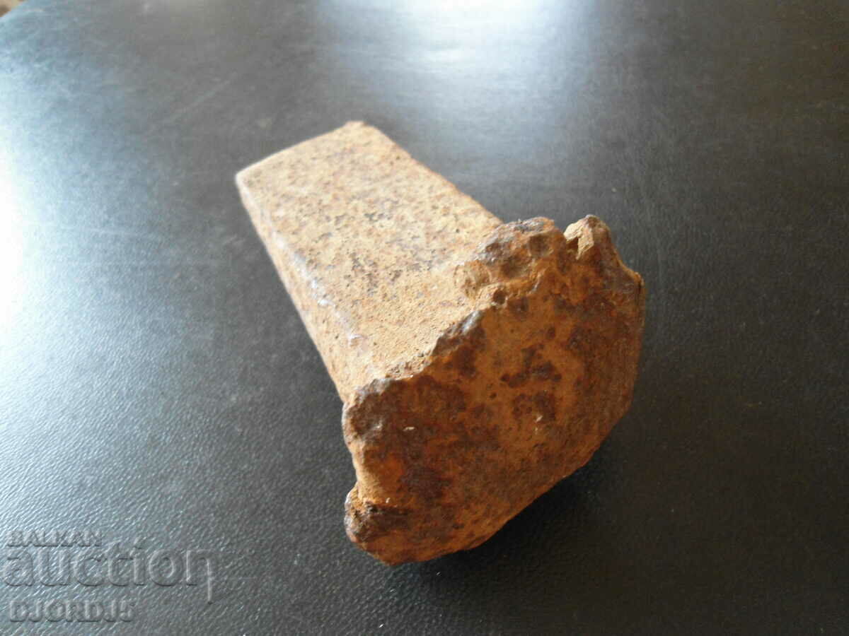 Old wedge, 0.880 kg with price 4.00 BGN | € 2.05 Old wedge, 0.880 kg with price 4.00 BGN | € 2.05