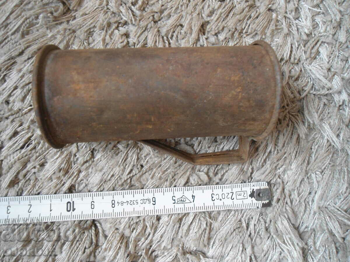 Delivery of Old measure for liquids, markings Delivery of Old measure for liquids, markings