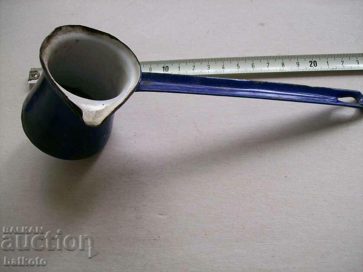 Old enameled coffee pot for 1 coffee from before 09.09.1944 with price 6.00 BGN | € 3.07 Old enameled coffee pot for 1 coffee from before 09.09.1944 with price 6.00 BGN | € 3.07