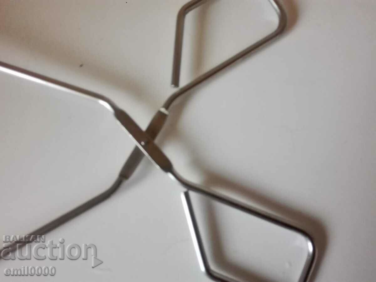 Παράδοση Κλιπ σχάρας. Παράδοση Κλιπ σχάρας.