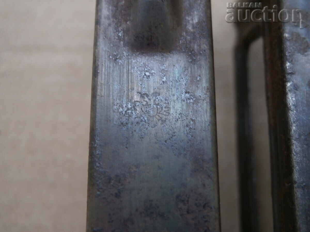 bundle of tins M95 WW2 WWII LOT with price 41.00 BGN | € 20.96 bundle of tins M95 WW2 WWII LOT with price 41.00 BGN | € 20.96