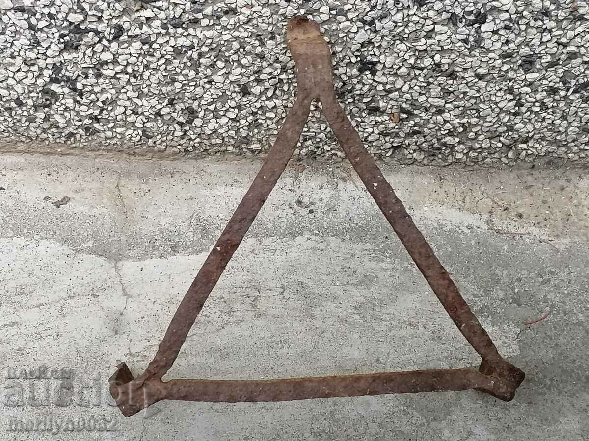 Auction Old forged wrought iron, wrought iron, primitive Auction Old forged wrought iron, wrought iron, primitive