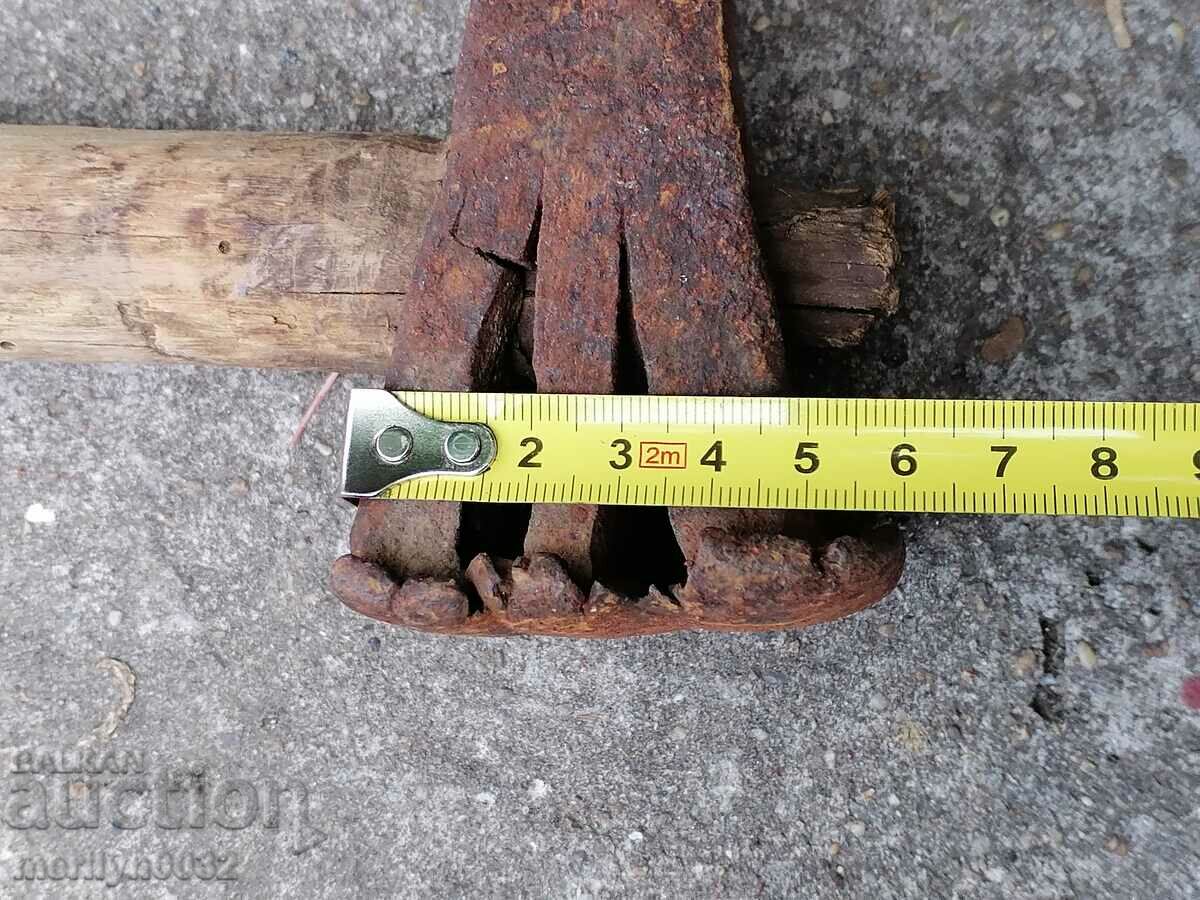 A very old primitive hammer tool - 6