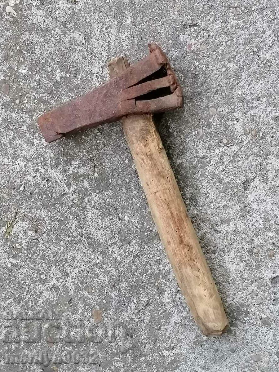 A very old primitive hammer tool - 7