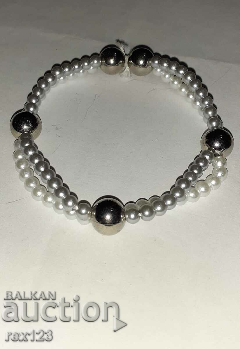 БИЖУ. 3 .ЕДИНИЧНА БРОЙКА. с цена 3.70 лв. | € 1.89 БИЖУ. 3 .ЕДИНИЧНА БРОЙКА. с цена 3.70 лв. | € 1.89