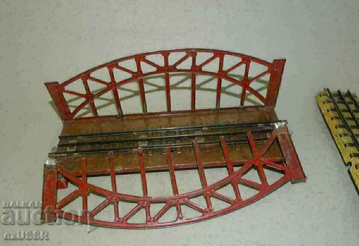 12 pieces of MARKLIN rails + bridge, sheet metal - 5 12 pieces of MARKLIN rails + bridge, sheet metal - 5