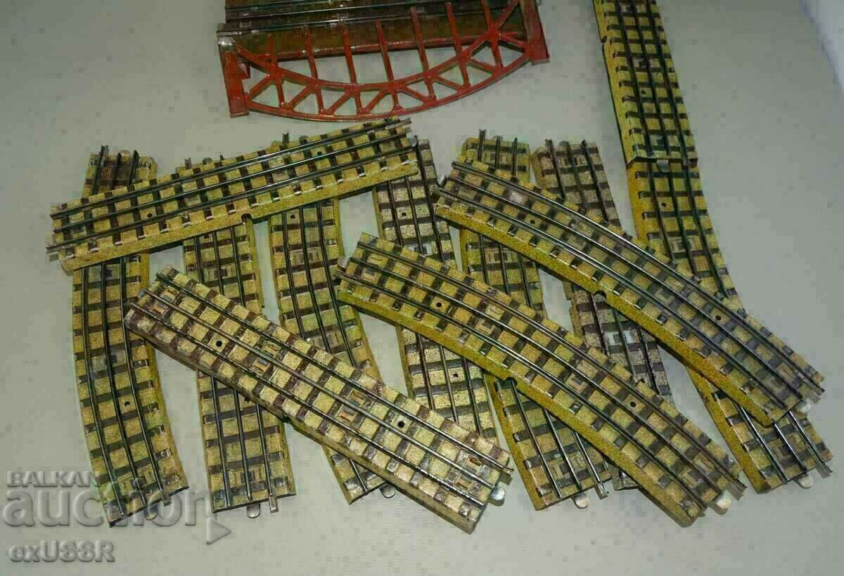 12 pieces of MARKLIN rails + bridge, sheet metal - 7 12 pieces of MARKLIN rails + bridge, sheet metal - 7